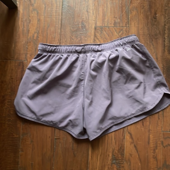 Nike Shorts *Purple* Size Medium - Picture 5 of 7